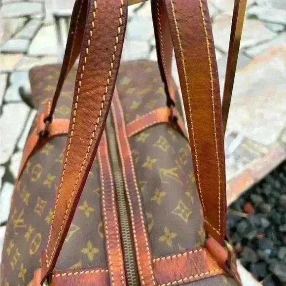 Authentic LV Keepall- Monogram Sac Souple size 55. Needs zipper stitched, rivets - Picture 9 of 16